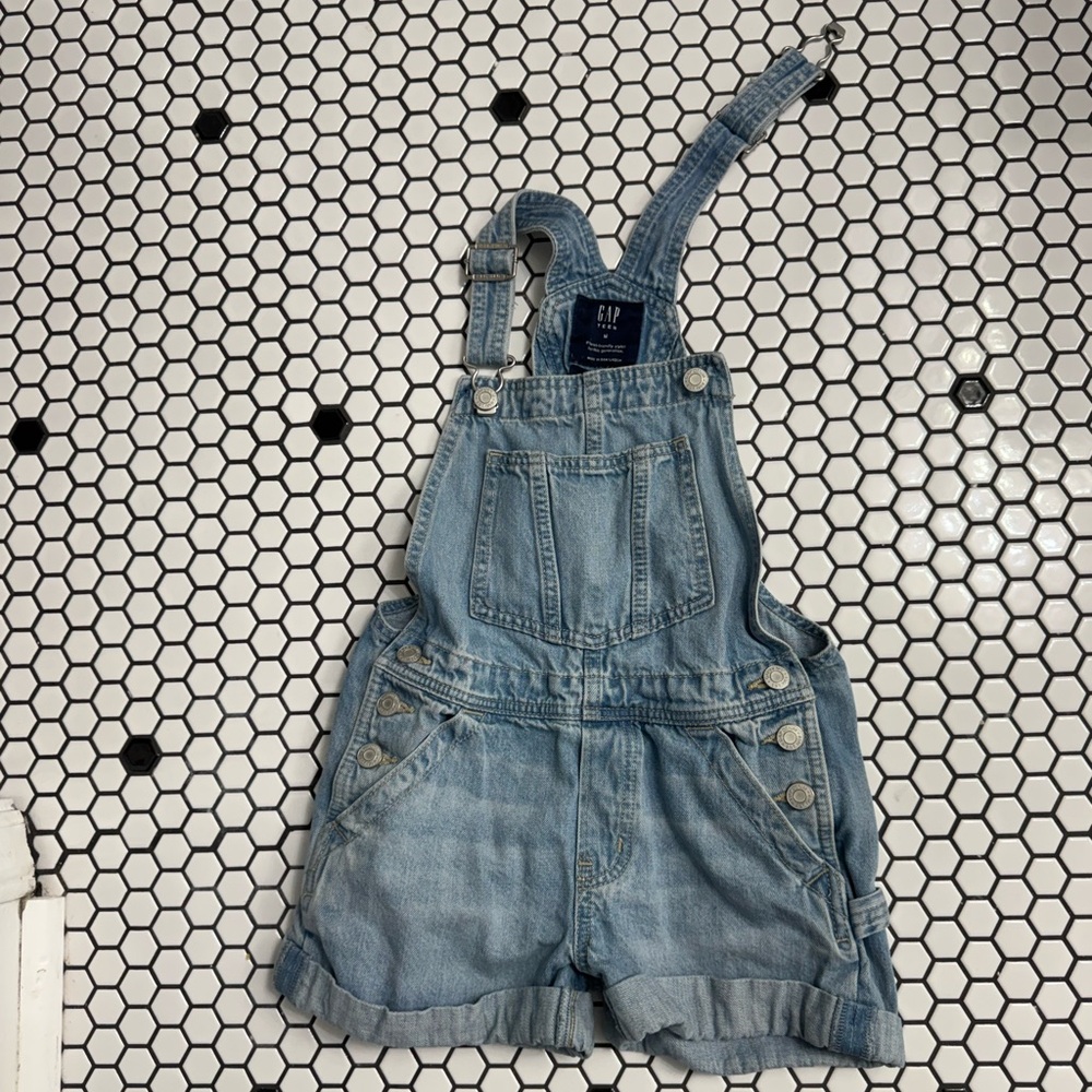 GAP teen size medium Light Blue Denim Short Overalls